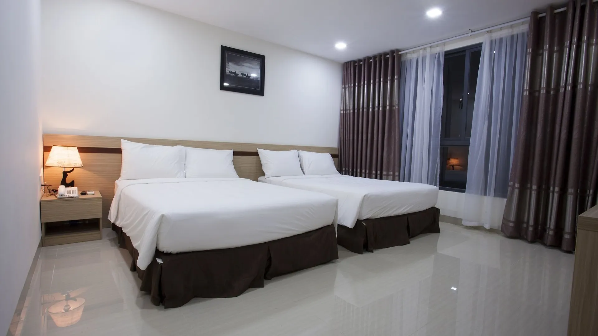 Melody Hotel Нячанг