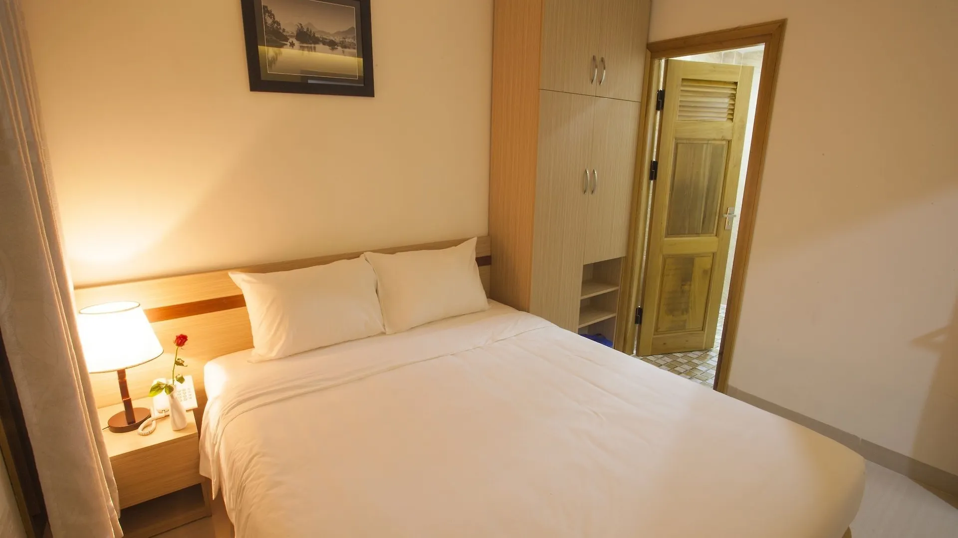 Melody Hotel Нячанг 2*,